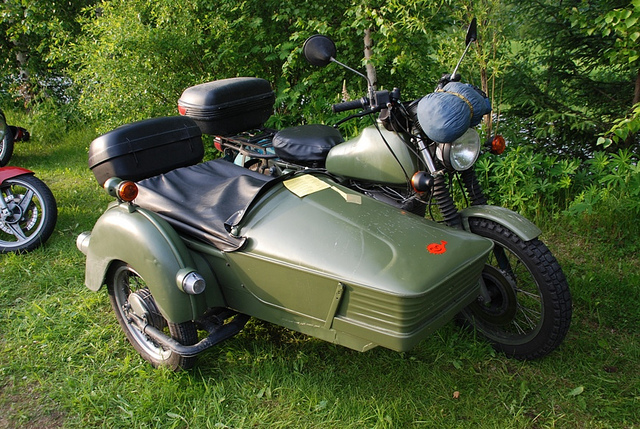 4718556588_0a274edef9_z